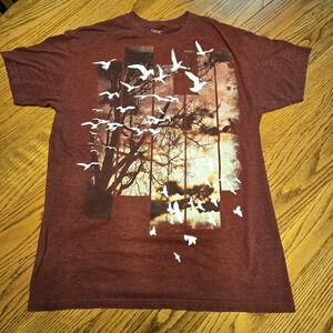 Vintage Y2K Apt 9 Graphic T-Shirt Burgundy with Birds in Flight Size L EUC